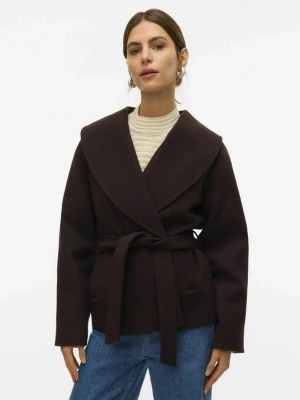 Brun kappa med knyt från Vero Moda - Använd några gånger men används ej längre, supersnygg och trendig samt svår att få tag på! ( mycket eftertraktad! ) 🤎 Köptes för 749kr från Vero Modas hemsida.🤎