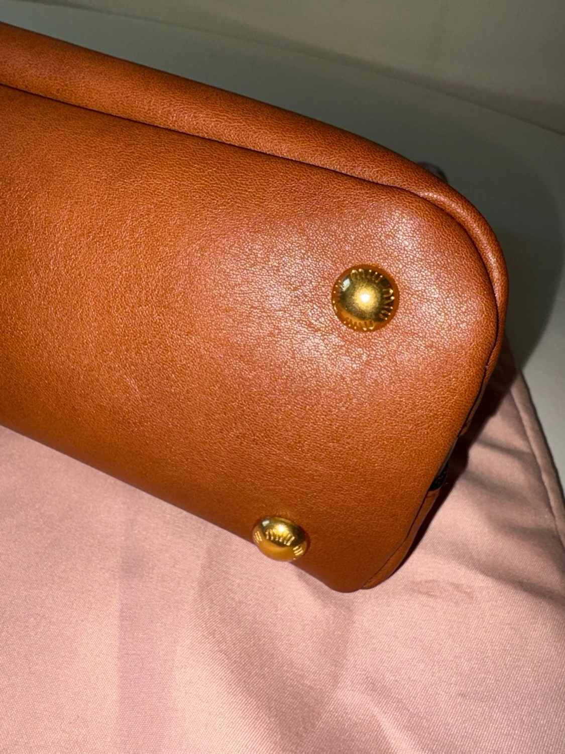 Brun handväska från Miu Miu - 3