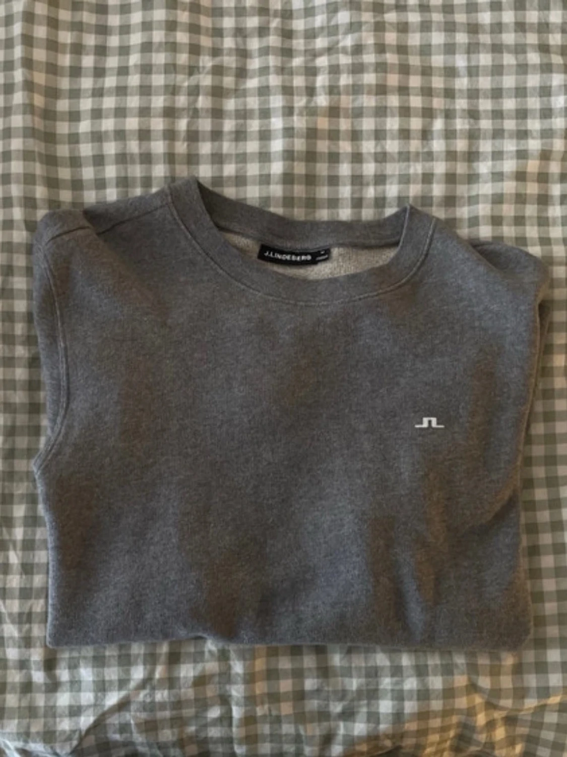 Grå sweatshirt från J.Lindeberg
