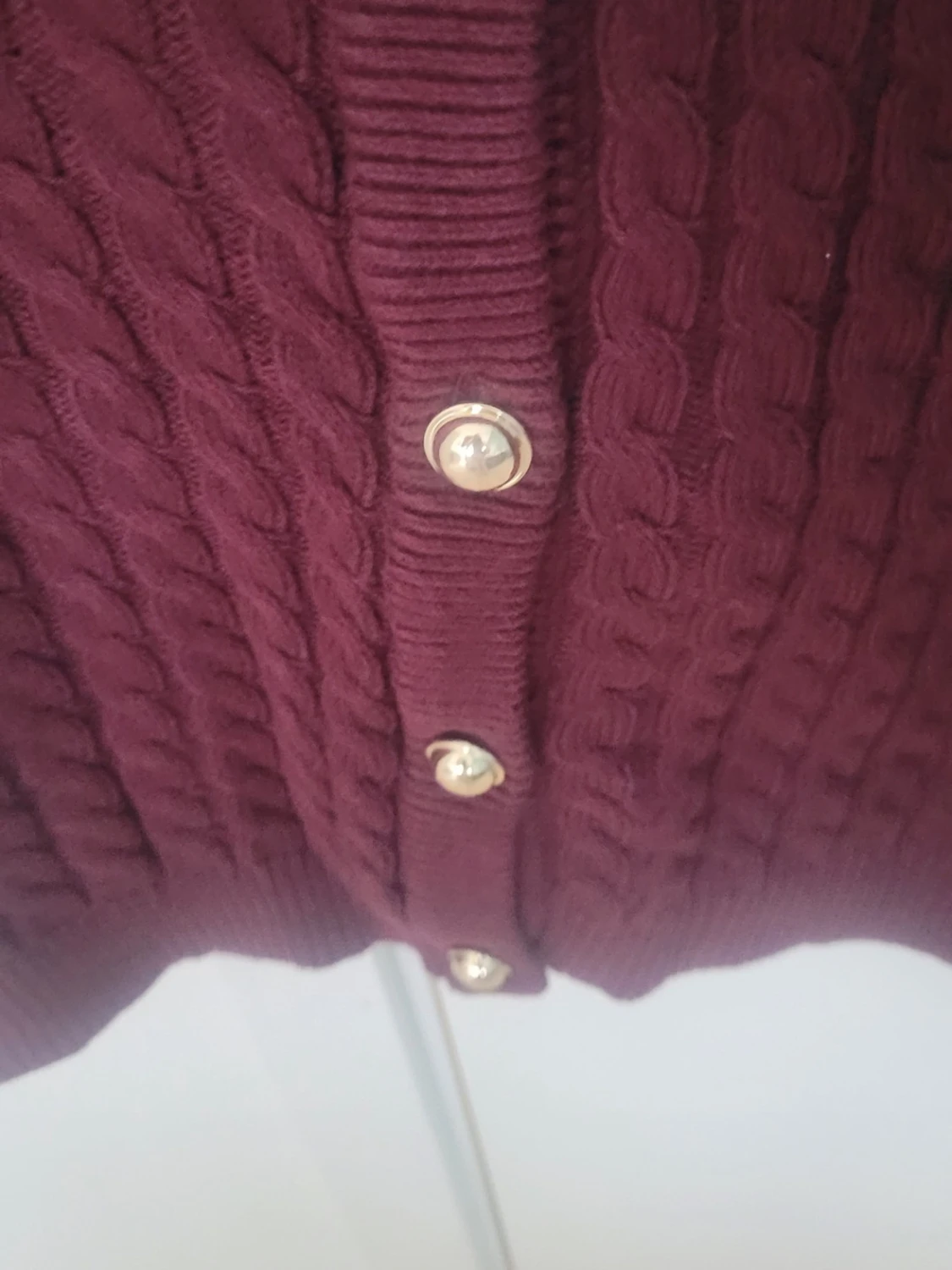 Vinröd kabelstickad kofta kort ärm - 2