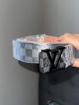 bälte - helt ny, bättre bild o info kom privat 