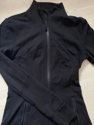 Lululemon - Svart storlek S