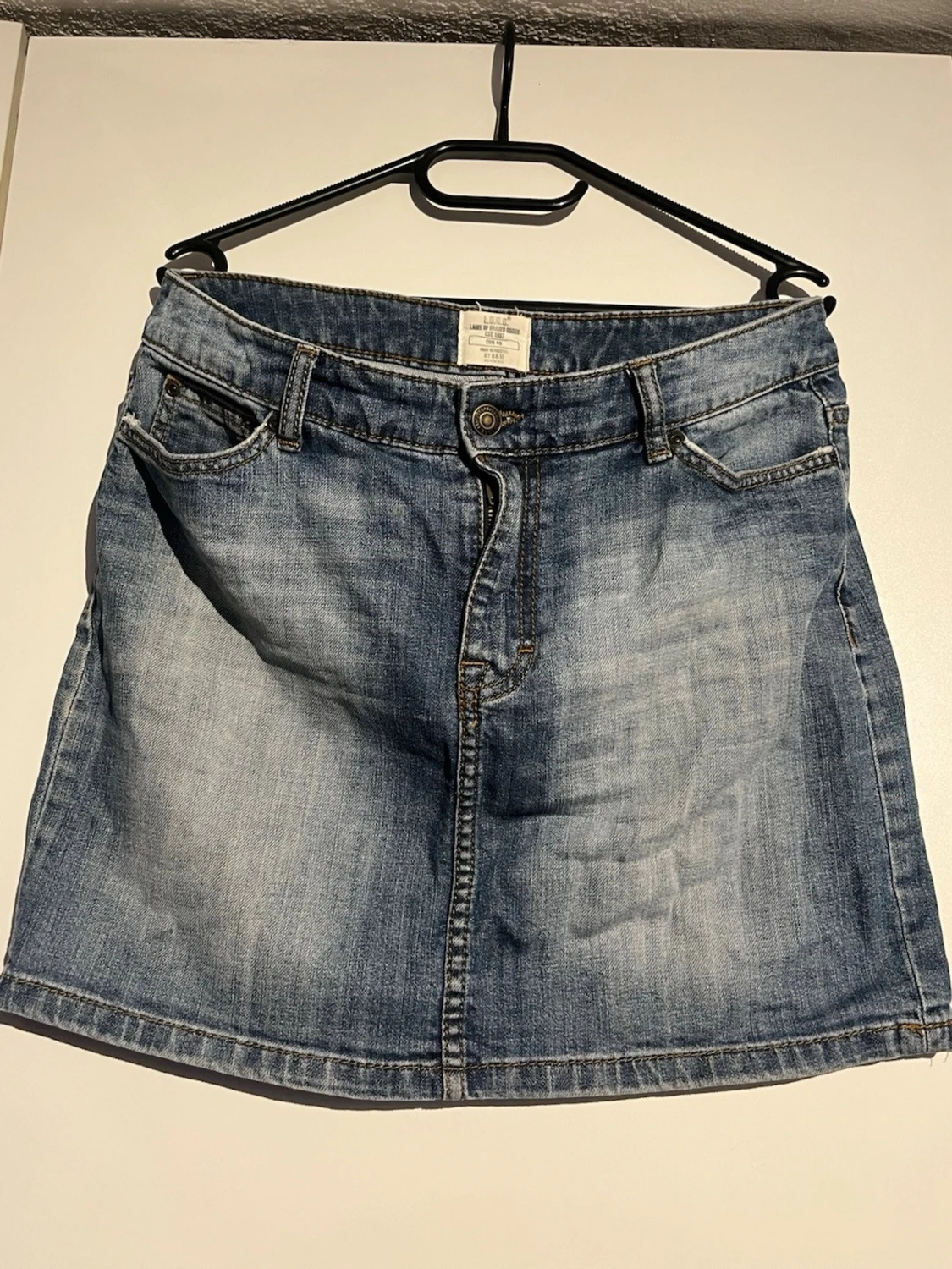 Klassisk jeanskjol i blå denim🖤