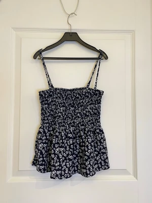 Söt topp - Gina tricot topp