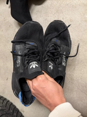 Svarta Adidas NMD sneakers - Sneakers. Knappe använda. Jätte sköna 