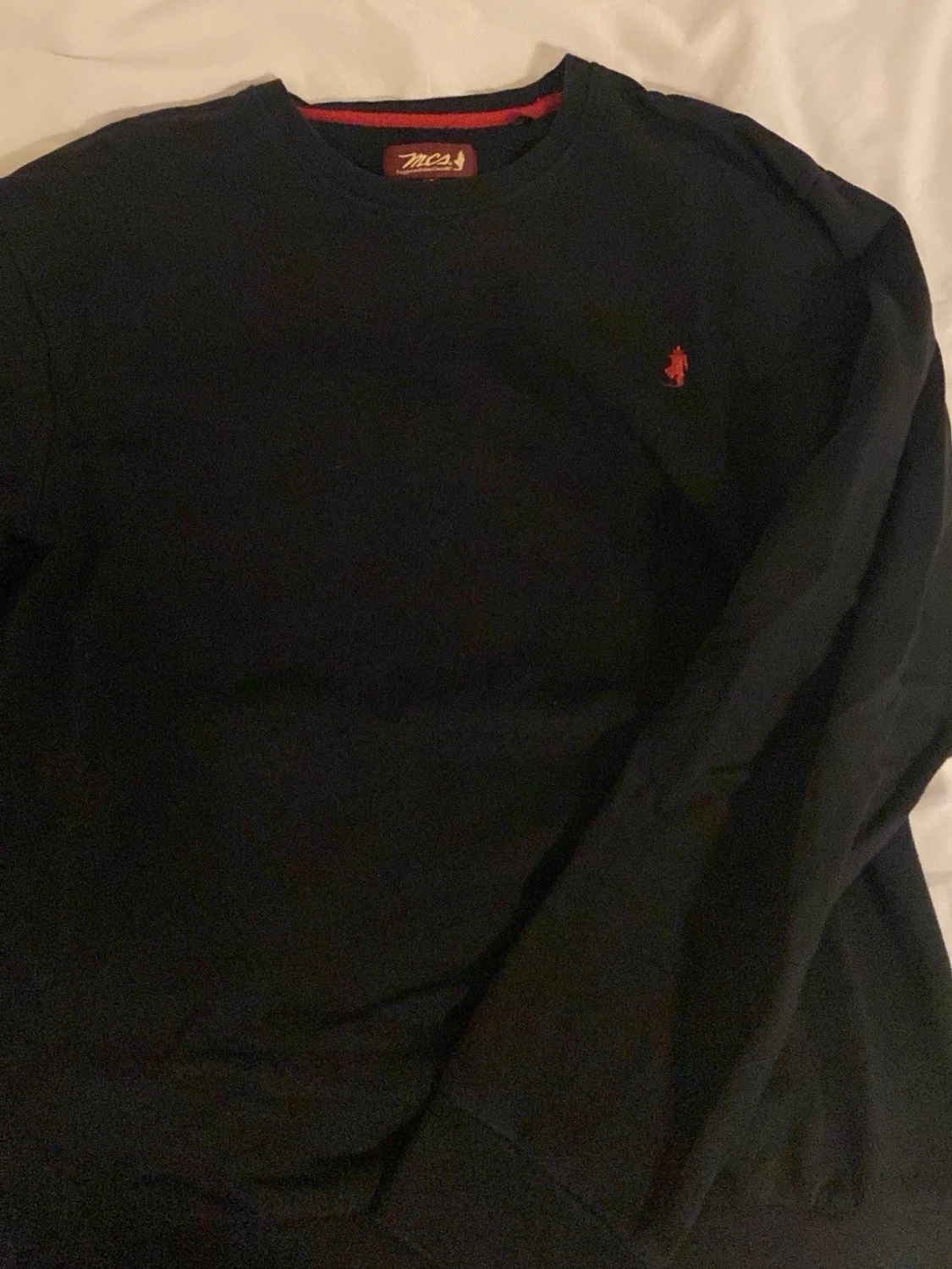 Svart sweatshirt från MCA