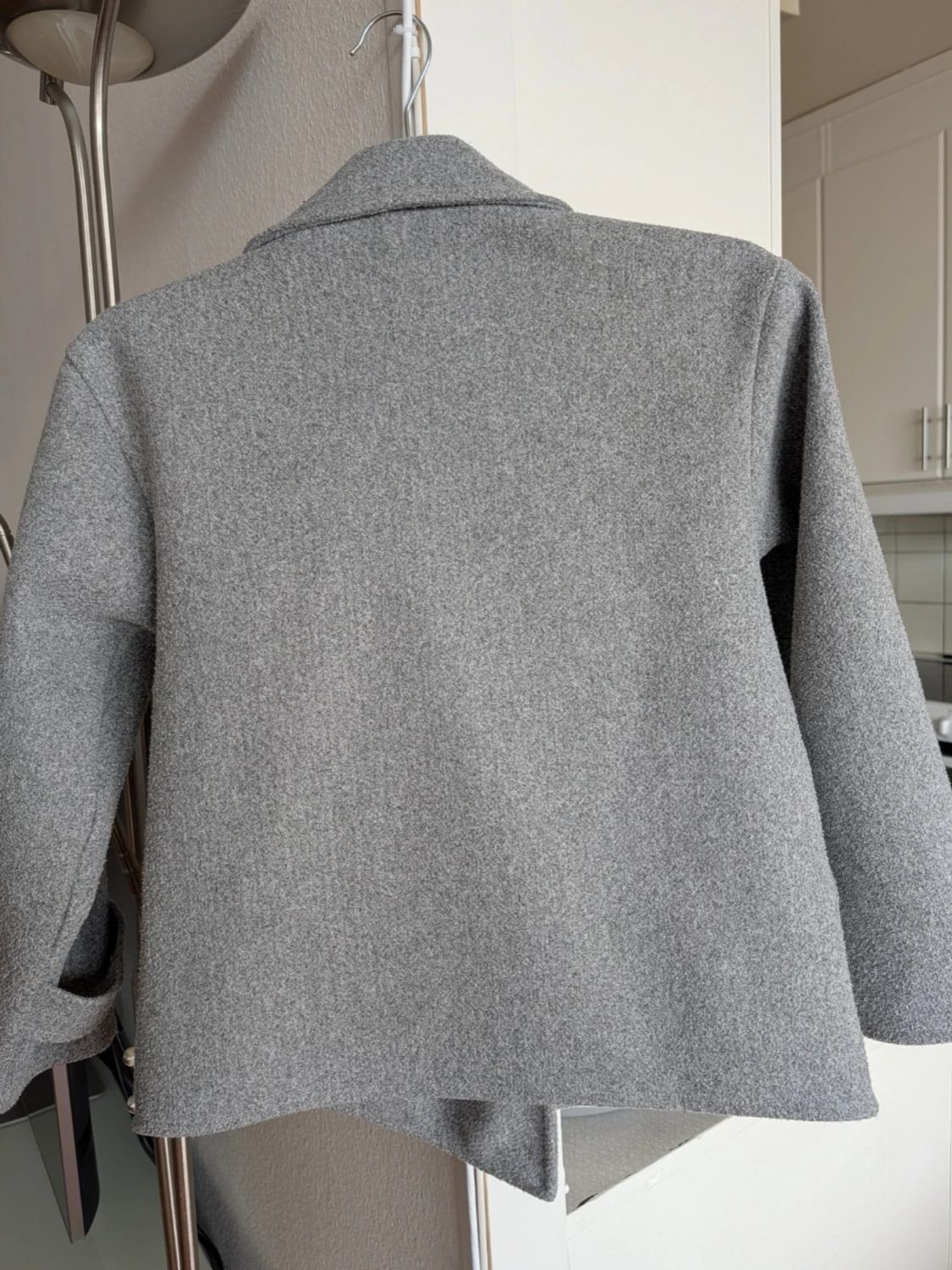 Grå jacka från RYVLS - 2
