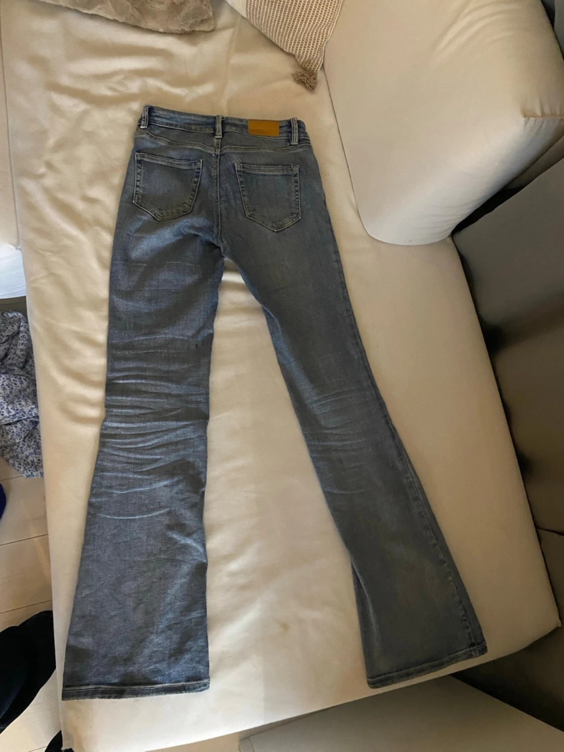 Ljusblå bootcut jeans - 1