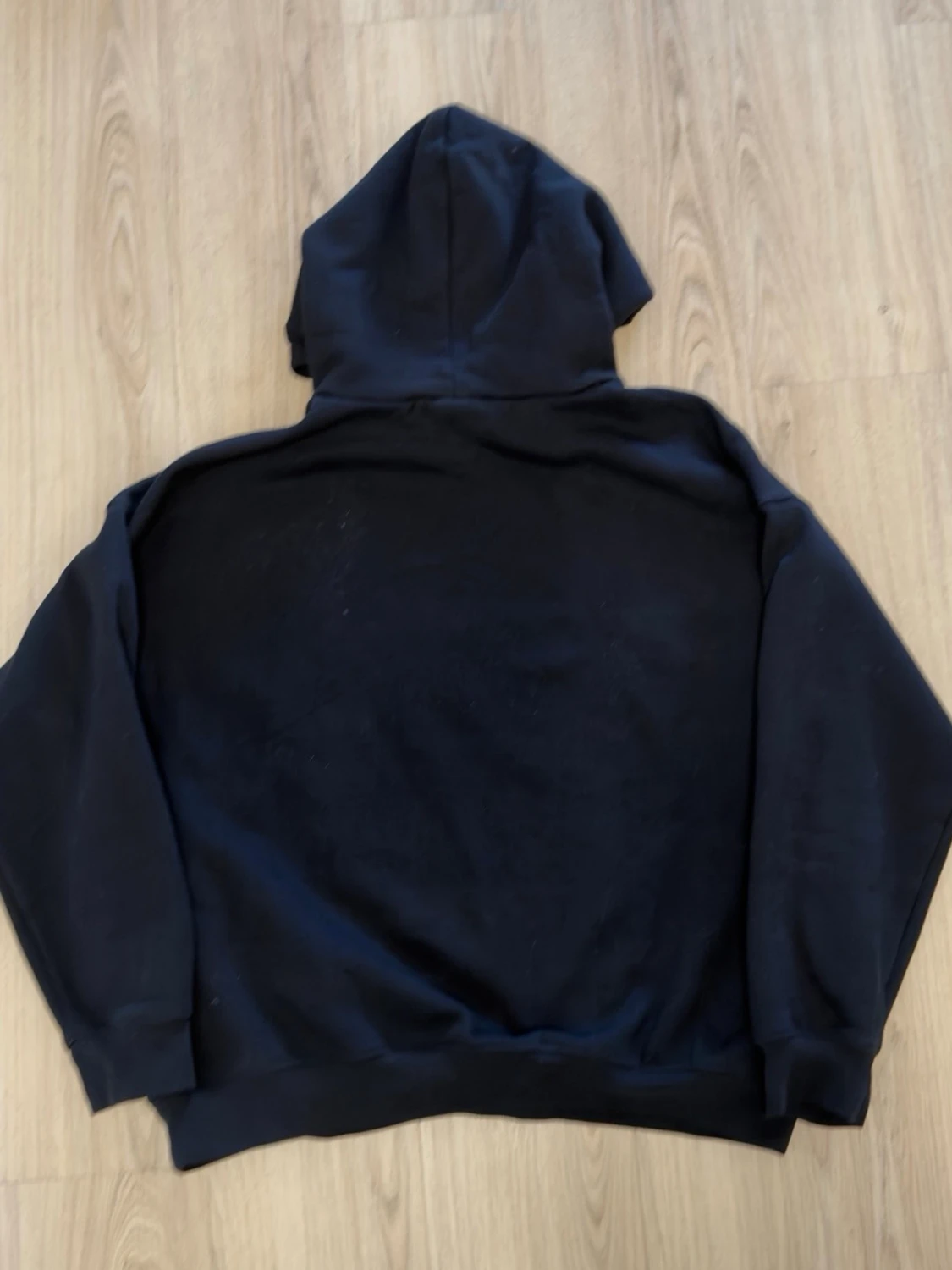 Svart basic hoodie unisex oversized - 1