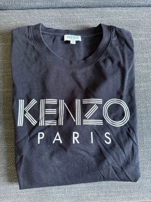 Svart Kenzo t-shirt - Svart t-shirt från Kenzo 