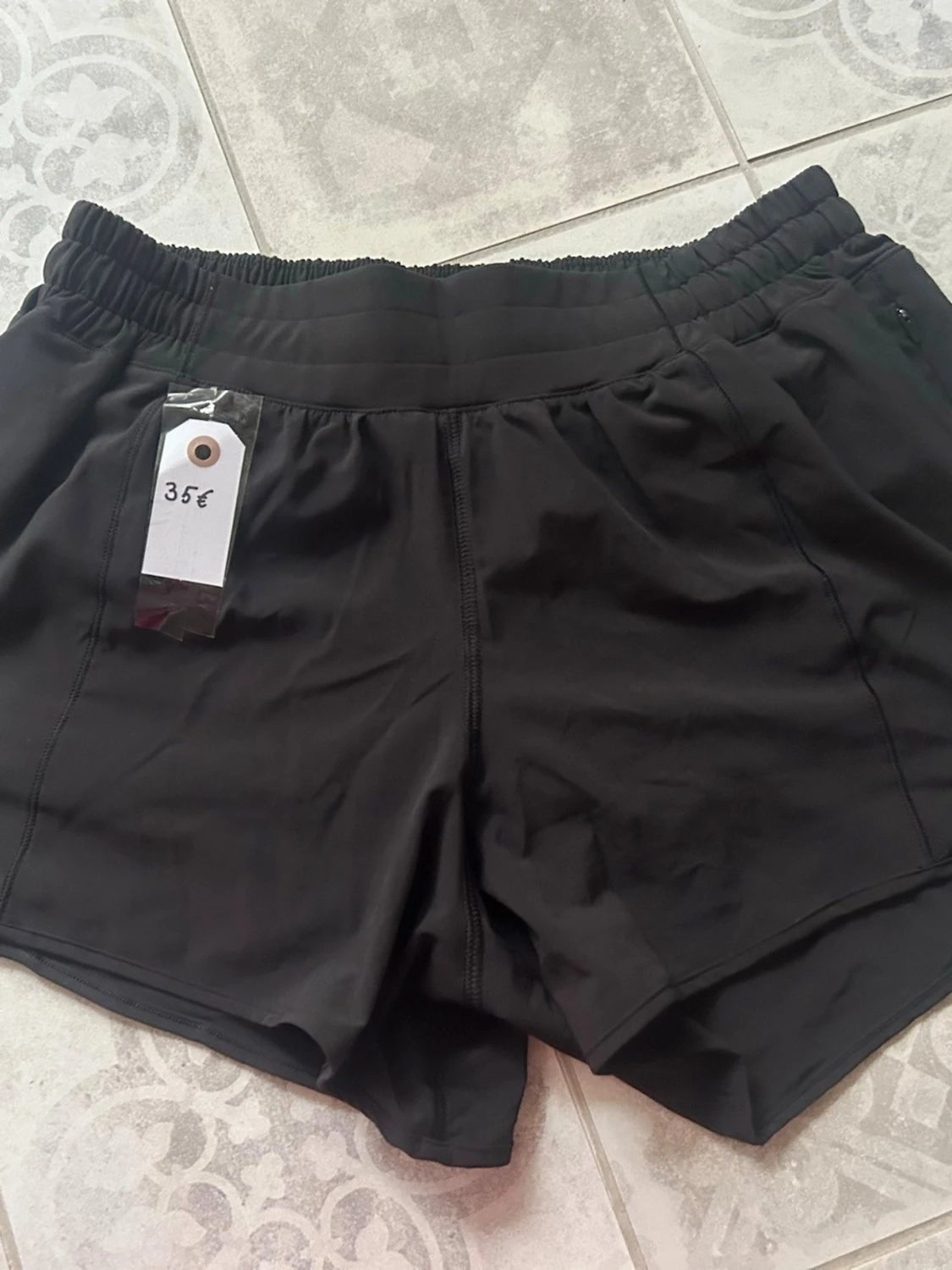 Svarta träningsshorts med resårmidja Lululemon