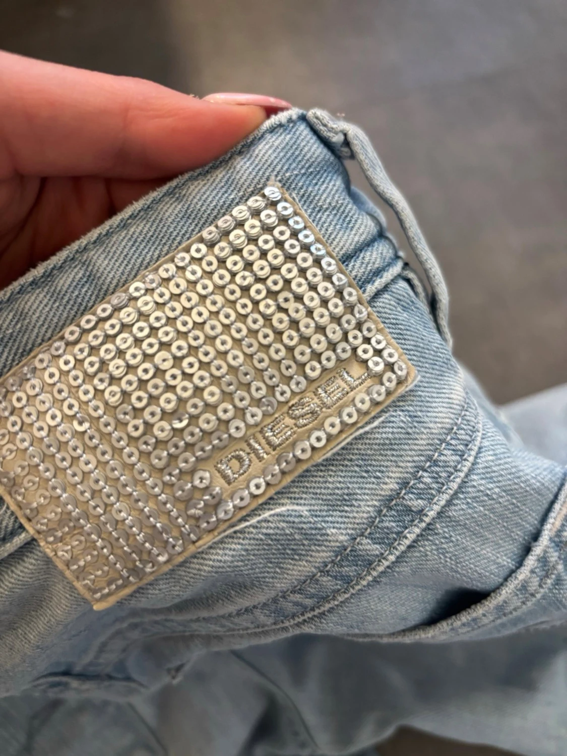 Diesel jeans med slitningar - 4