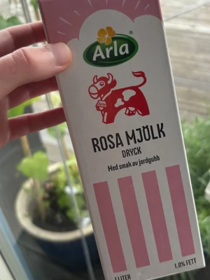 Tom paket Arla Rosa Mjölk dryck jordgubb - Tom och rengjord förpackning, fint skick