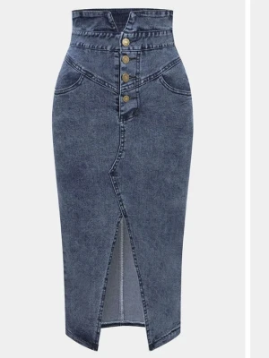 Jeansset med kjol och bustier - Snyggt jeansset med en högmidjad, knälång kjol med knappdetaljer och slits framtill samt en matchande bustier med breda axelband och dragkedja framtill. Setet är i blå denim med markerade sömmar för en cool look.
