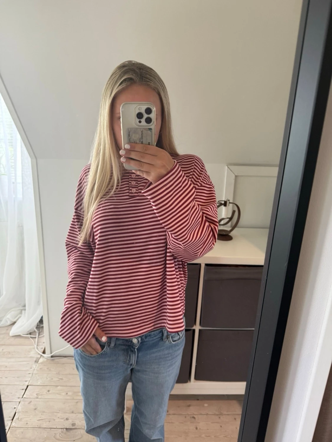 Randig röd långärmad tröja