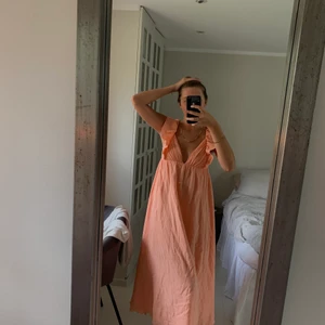 Hm klänning  - Säljer denna skönhet, super fin🤍
