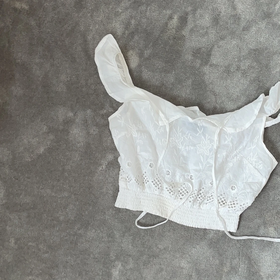 Topp. Spets. Parisian - 90