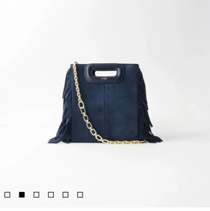 Marinblå Maje väska - Lägga ut igen pga oseriös köpare! Säljer min marinblå majeväska som är i ett väldigt bra skick. Dustbag och ett längre band tillkommer💗 (om flera är intresserade så startar jag en budgivning) Högsta bud: 1350kr