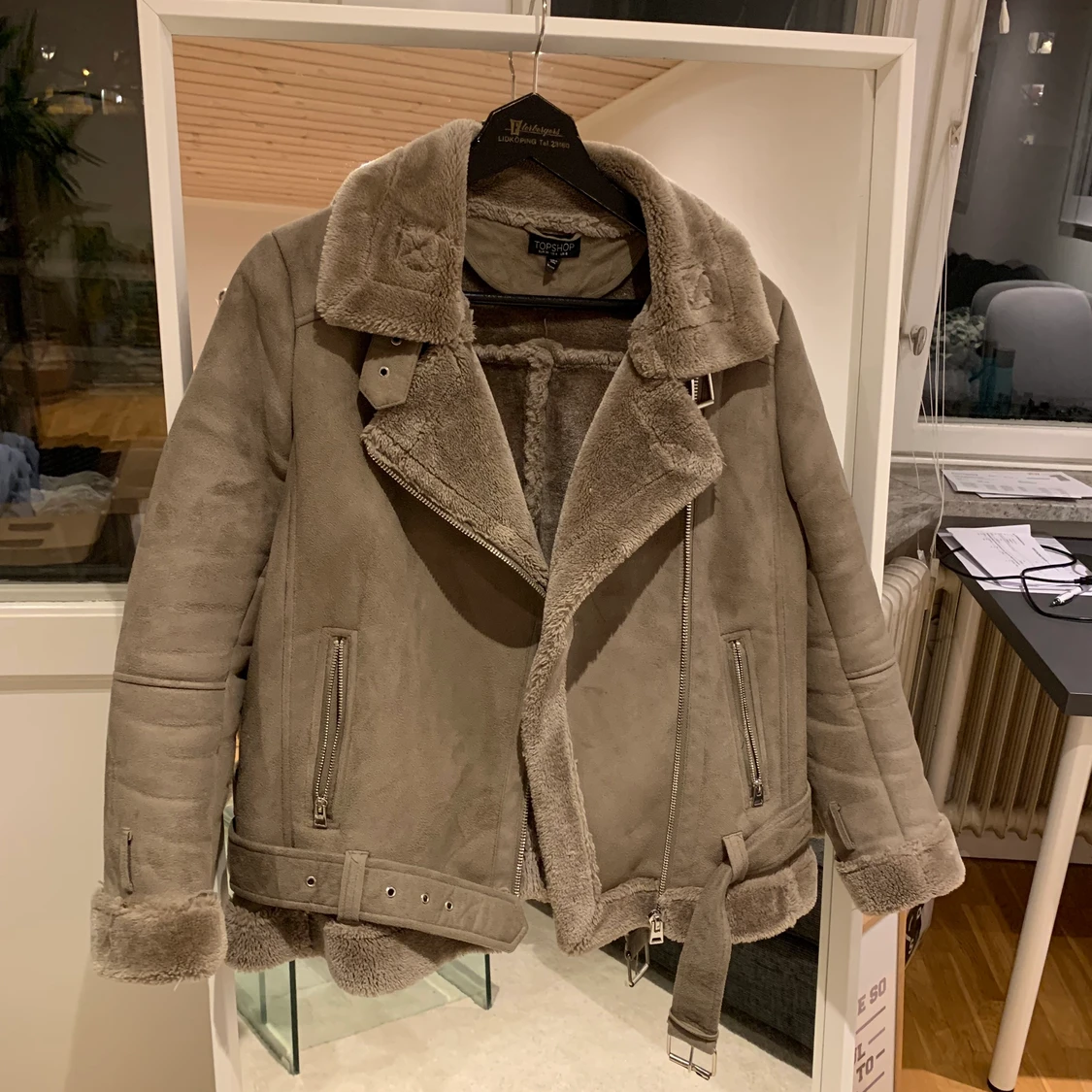 Varm vinterjacka i mocka-liknande tyg - 90