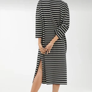 Arket Long Jersey Dress black and white - Organic cotton, xs size, very comfortable. Used once.  It is only sold because I bought the wrong size.