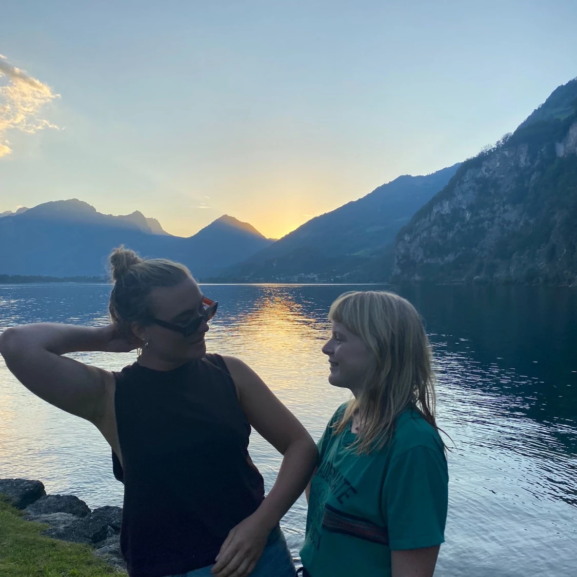 Green shirt old pull and bear