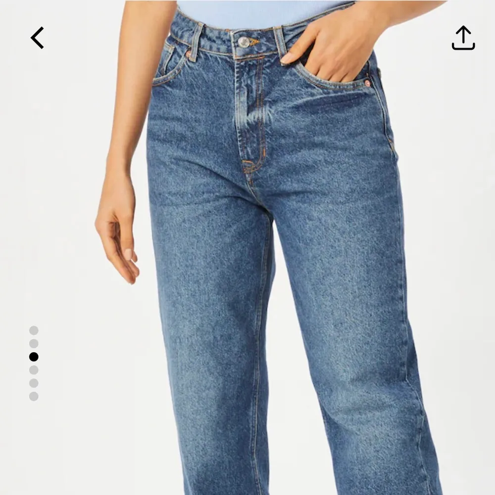 NYPRIS:1475kr. Säljer för 500kr. Aldrig andvöndts ❤️. Jeans & Byxor.