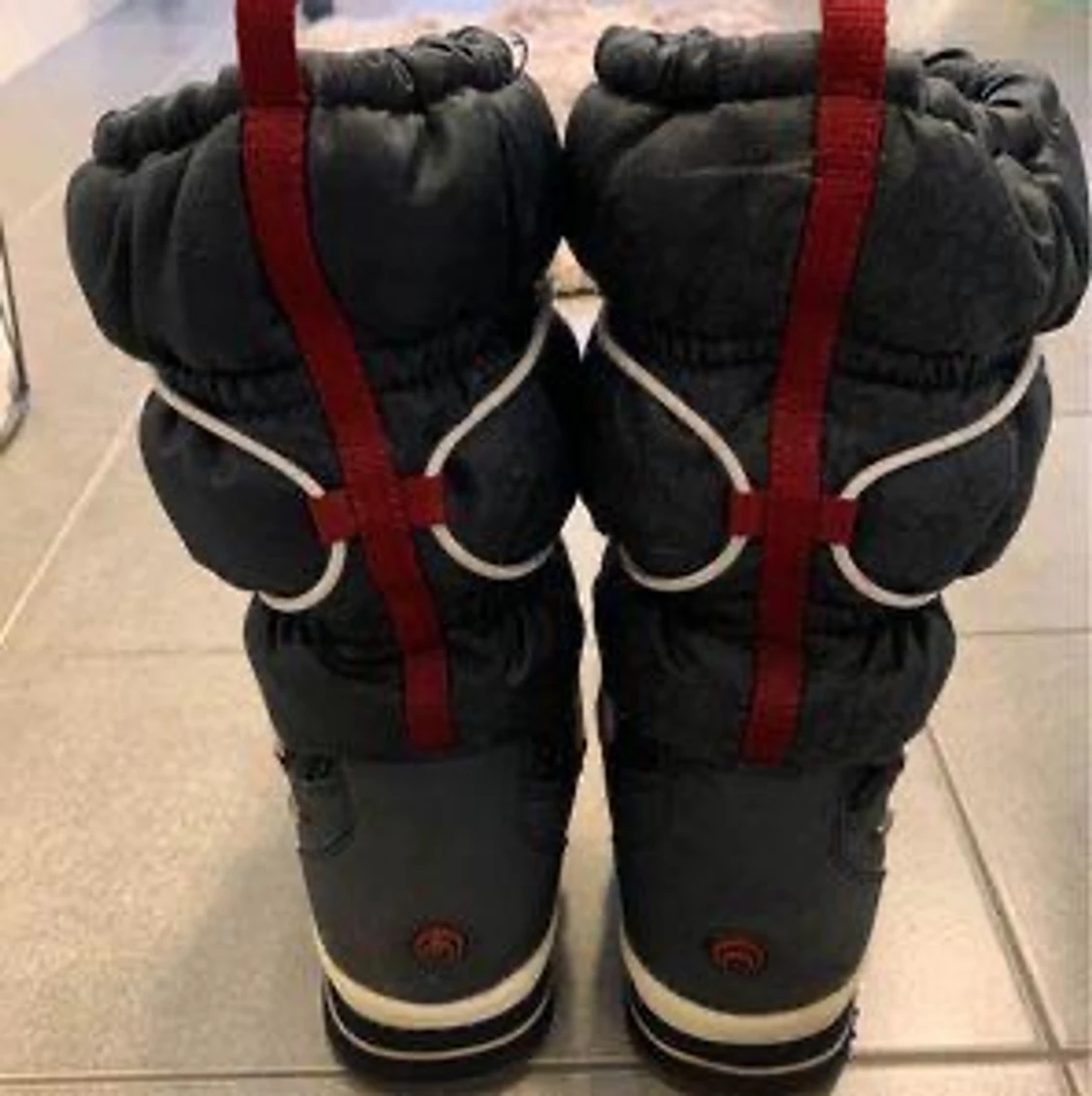 Oanvända vinterboot, vattentäta  - 91