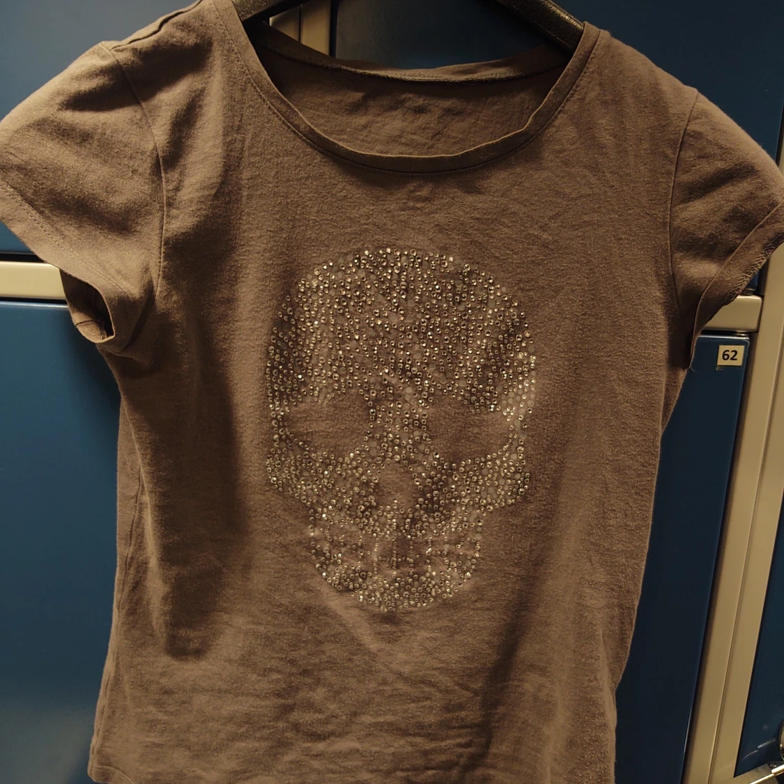 T-shirt med rhinestone - 90