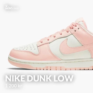 Nike Dunk low  - Säljer ett par Nike dunk low rosa storlek 38! Fint i skick egna bilder kan fixas vid intresse! Nypris 2500 säljer för 1100