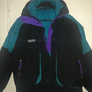Columbia vinter jacka 💙 - Retro jacket, is two in one, really nice and warm. 