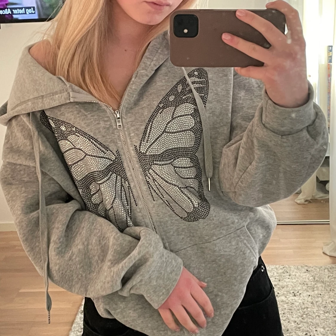 Grå zip-hoodie med tryck