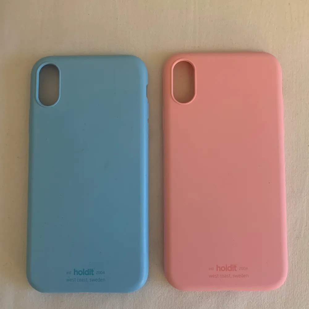 Skal från både Hold it och Ideal of Sweden till iPhone Xr. De är i olika skick så hör av er vid intresse så kan priset diskuteras!🥰 Blått och rosa Hold it skal sålt💕 Grönt sålt, svart sålt. Accessoarer.