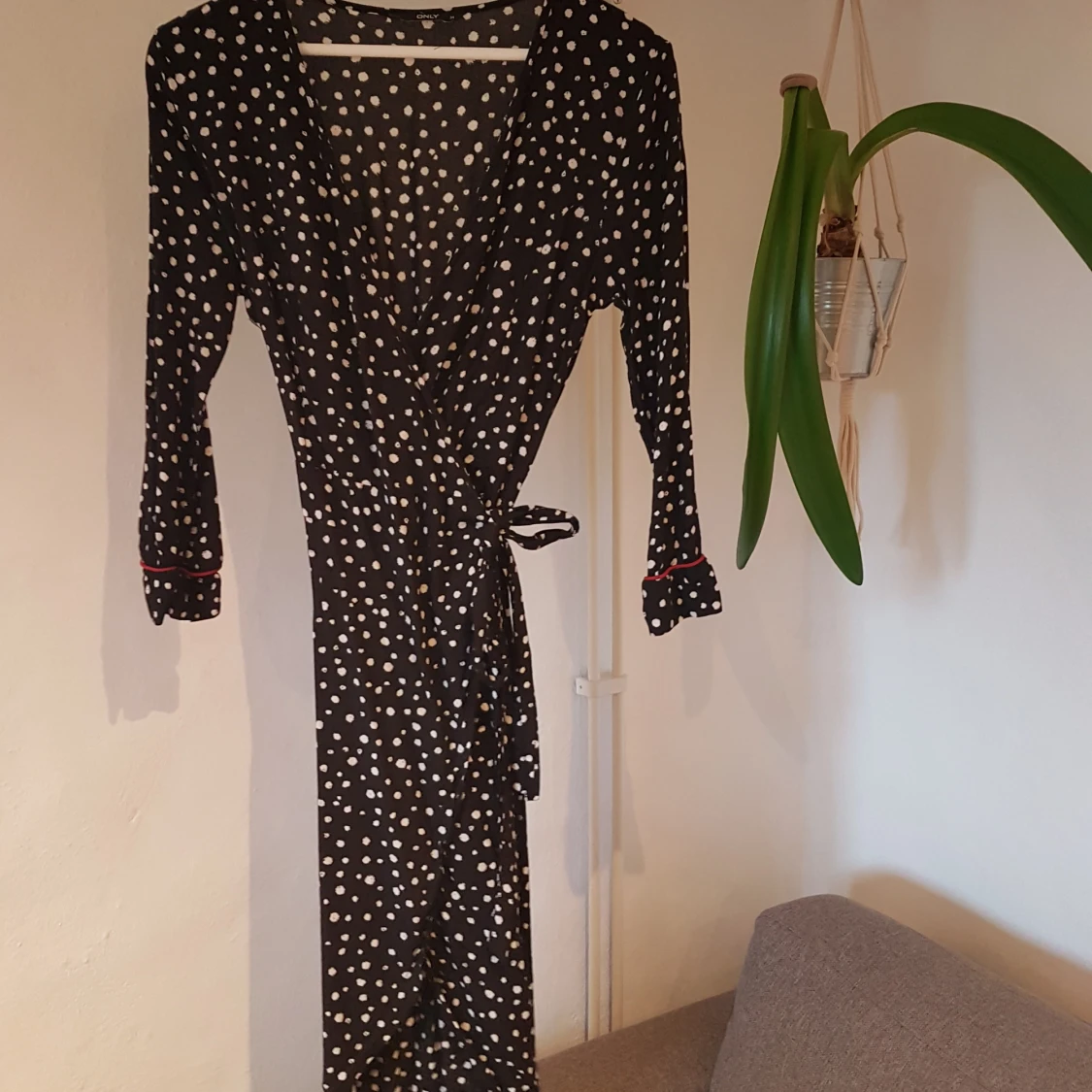 Spotted wrap dress
