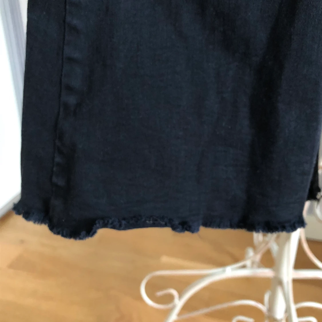 Svarta boocutjeans  - 90