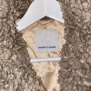 Samsoe samsoe Teddy jacket - Använt fåtal gånger. Bra skick. 