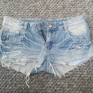 Jeans shorts  - Shorts från Thailand, aldrig använda. Storlek S/XS