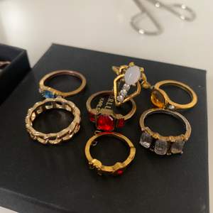 Säljer alla dessa ringar från Shein. Köp alla 7 ringar för 50kr + frakt. Köp 1 ring för 10kr/st 💖💖 (köparen står för frakten)❤️