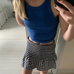 Blått linne - Ett så fint blått ribbat linne från hm, så fint till sommaren och är så bekvämt!! 💕💕💕