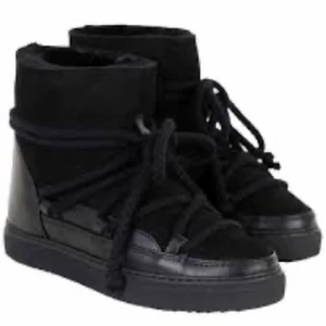 Inuikii Skor! - Jättesnygga Inuikiis!💓⚡️🤟🏼✨💛 Strl 39 men passar mig som egentligen är 37-38! Inga defekter. Ej smutsiga. 