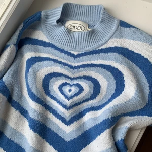 Hjärt-tröja från CIDER - Så himla fin men kommer inte till användning längre, förtjänar nytt hem