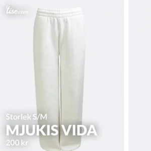 Mjukis - raka vita mjukis. Jätte bra skick. Knappt använda 