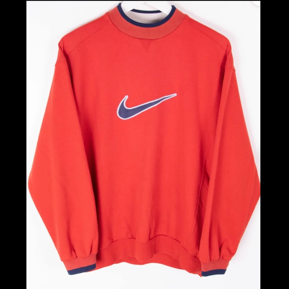 ÄKTA VINTAGE NIKE TRÖJA I RÖD OCH BLÅTT SWOOSH