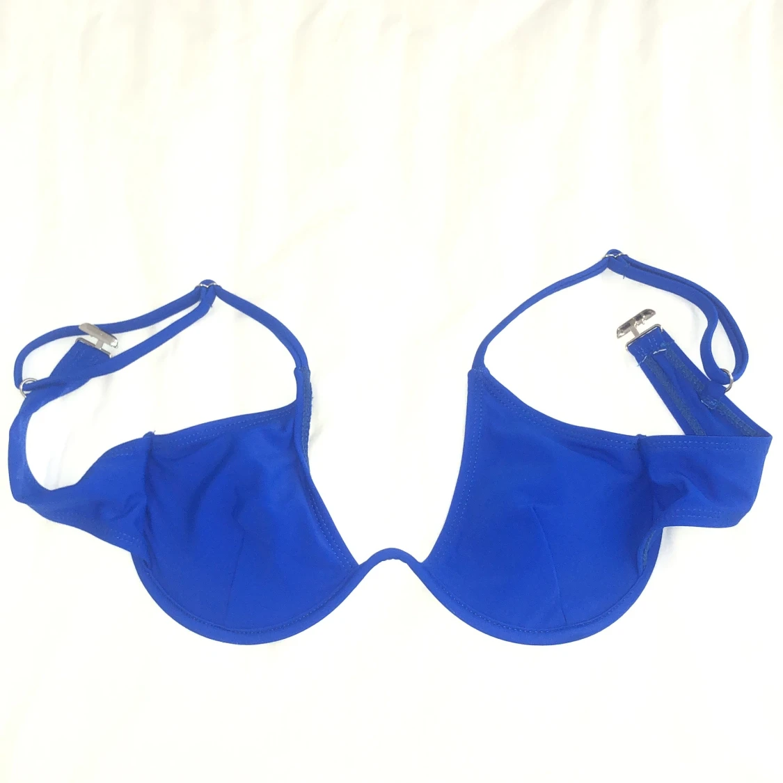 Mörkblå bikinitopp