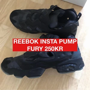 REEBOK INSTA PUMPY FURY - Säljer dessa Reebok Insta Pump Fury pga kommer inte till användning. Köpta för runt 1300, storlek 42 & i super bra skick. Använt de runt 8 gånger som max. 
