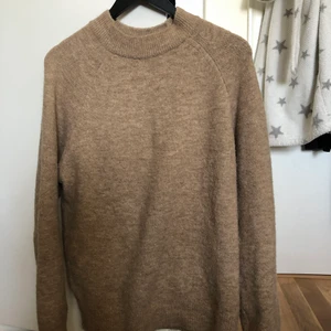 Stickad tröja brun - Fint skick