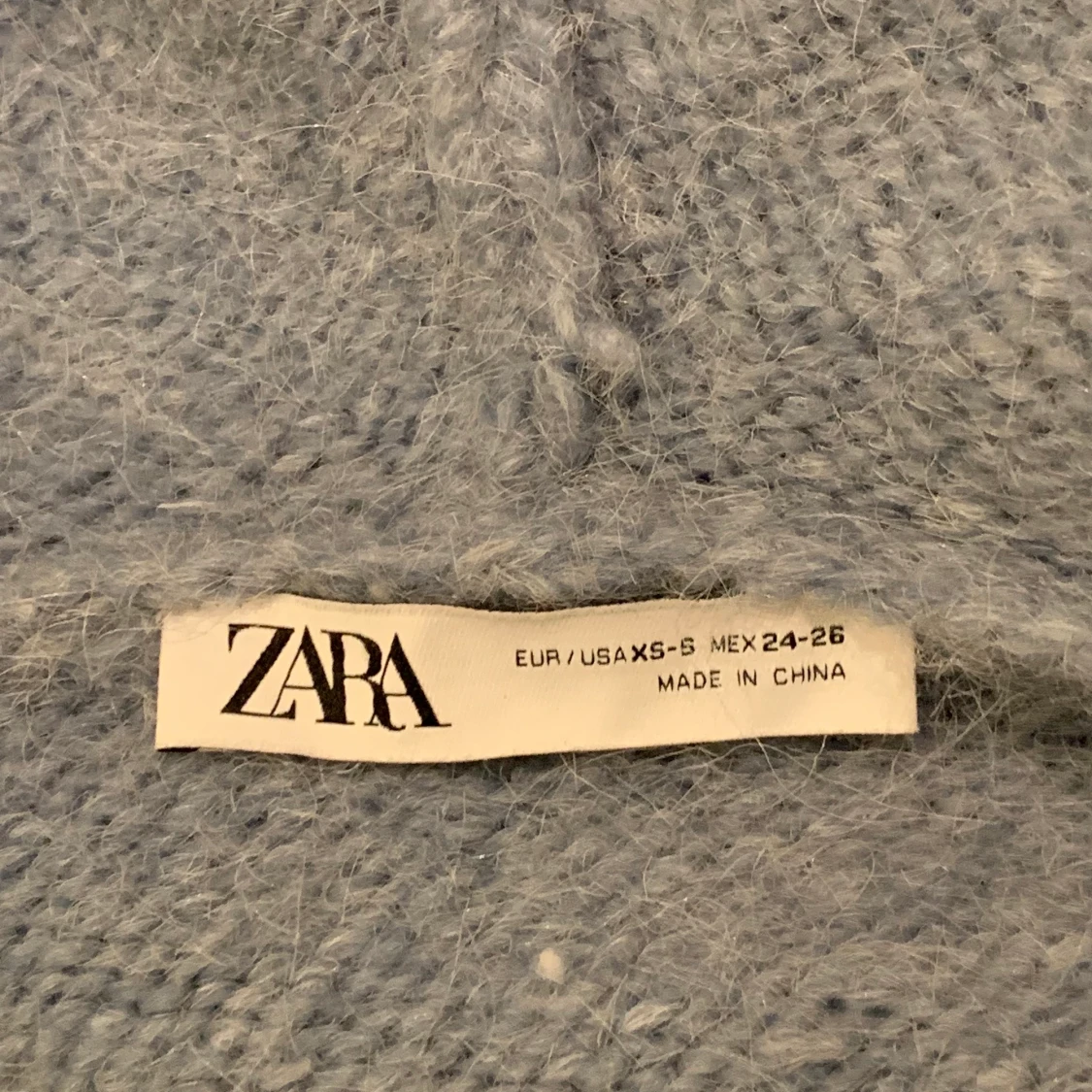 Dragkedje tröja från Zara - 91