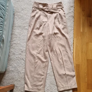 Kostymbyxor strl 36 - Kostymbyxor