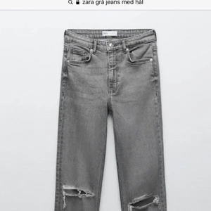 Zara grå jeans - Hej, jag säljer nu dessa fina zara jeansen för endast 199 kr❤️ bycsorna är långa i modellen så jag har klippt det dem 2 cm. Dem skulle nog passa för dem som är 160-165. Köparen står för frakt ❤️Byxorna är i fint sckik !❤️