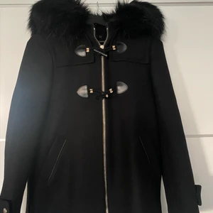 Jacka - Jacka köpt på zara. Använd fåtal gånger.