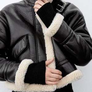 ZARA jacka  - SÖKES! Jacka från Zara 4341/724 i storlek M